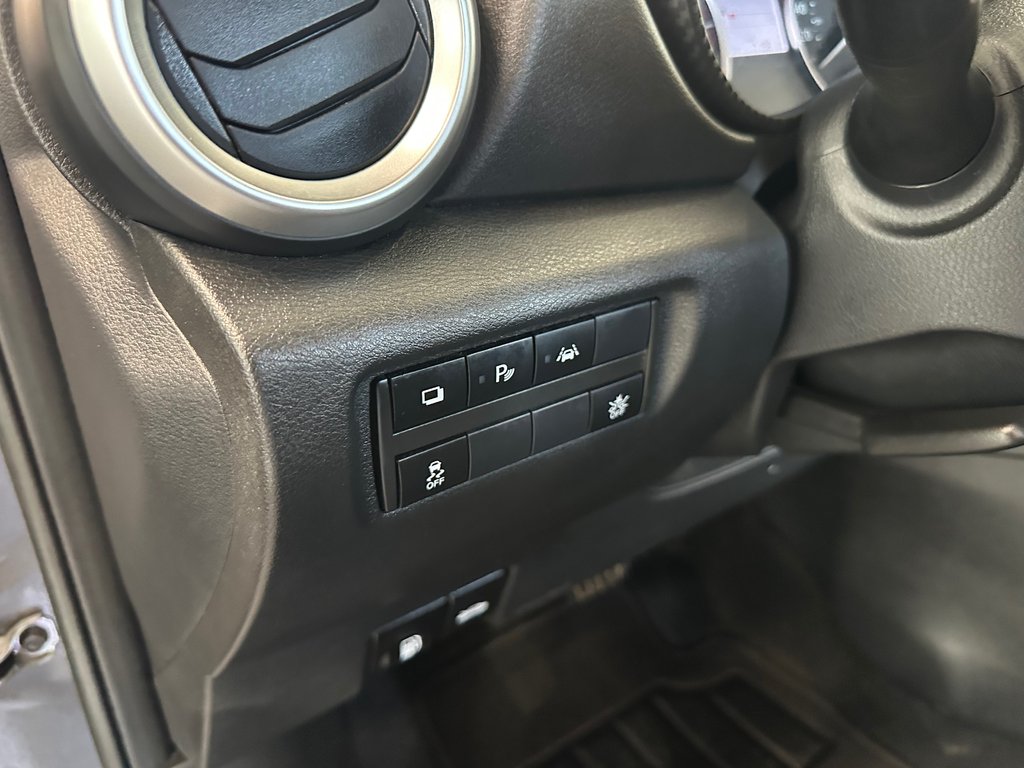 Nissan Versa S 2021 à Cowansville, Québec - 25 - w1024h768px