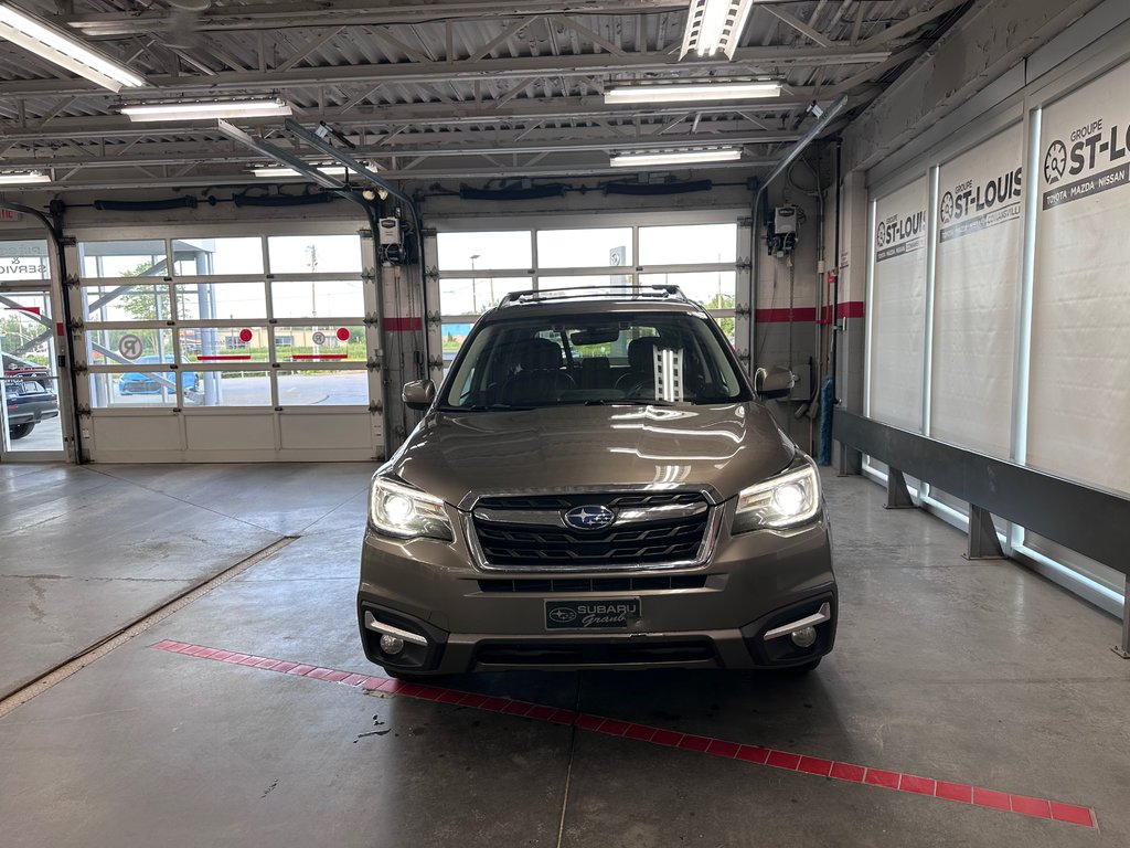 Subaru Forester I Limited w/Tech Pkg 2017 à Cowansville, Québec - 10 - w1024h768px
