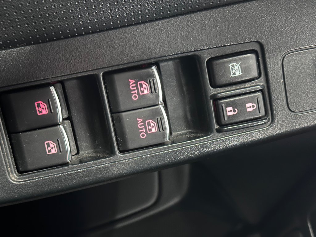 Subaru Forester I Limited w/Tech Pkg 2017 à Cowansville, Québec - 26 - w1024h768px
