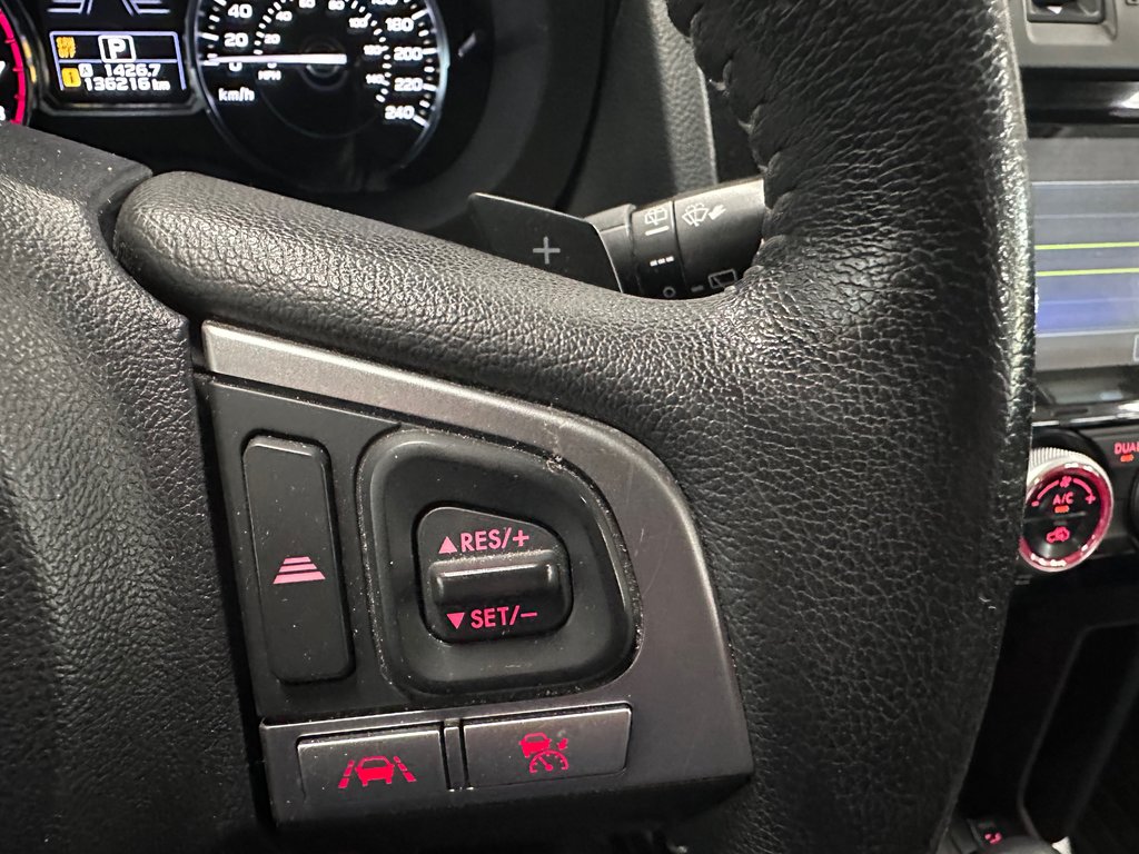 Subaru Forester I Limited w/Tech Pkg 2017 à Cowansville, Québec - 13 - w1024h768px