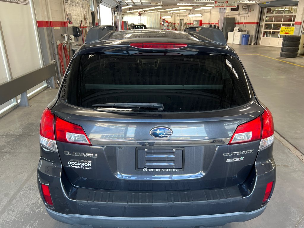 2011 Subaru Outback 2.5i Prem AWD/Pwr Moon in Cowansville, Quebec - 4 - w1024h768px