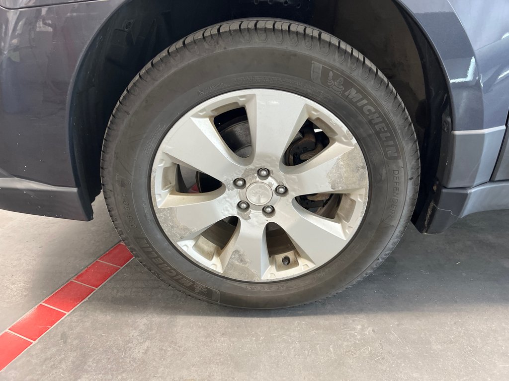 2011 Subaru Outback 2.5i Prem AWD/Pwr Moon in Cowansville, Quebec - 9 - w1024h768px