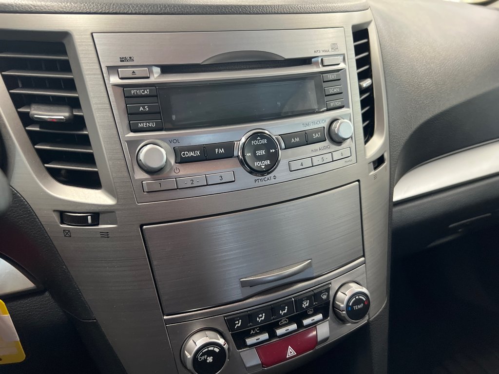 2011 Subaru Outback 2.5i Prem AWD/Pwr Moon in Cowansville, Quebec - 23 - w1024h768px