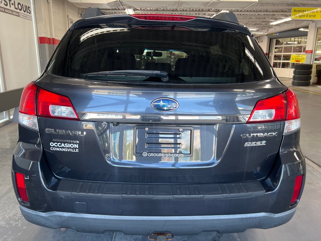 2011 Subaru Outback 2.5i Prem AWD/Pwr Moon in Cowansville, Quebec - 5 - w1024h768px