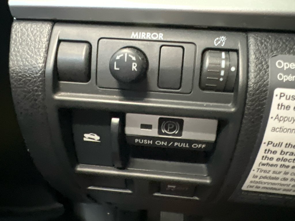 2011 Subaru Outback 2.5i Prem AWD/Pwr Moon in Cowansville, Quebec - 25 - w1024h768px