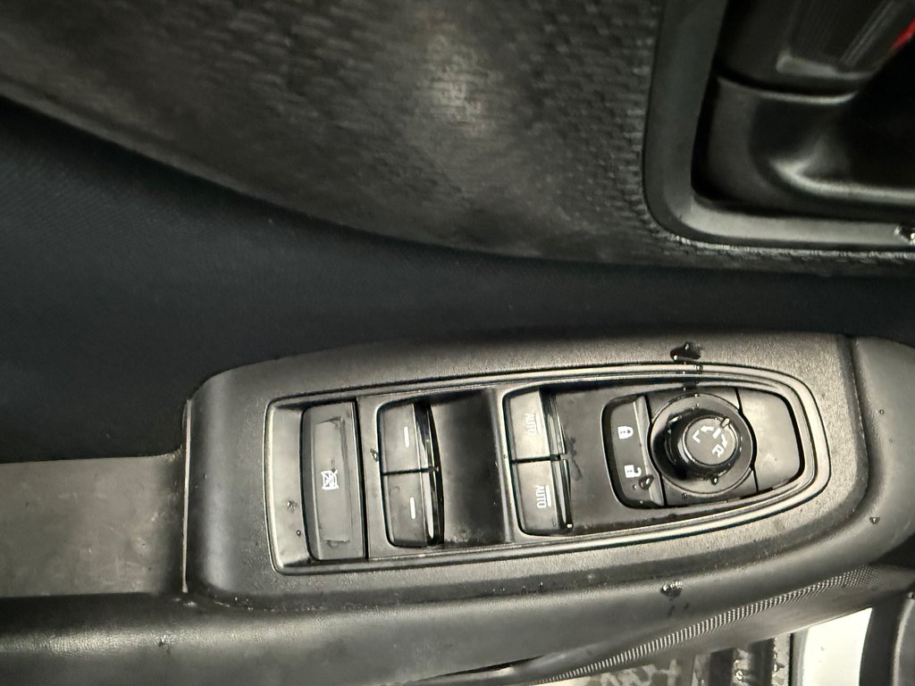 Subaru Outback Convenience 2023 à Cowansville, Québec - 17 - w1024h768px