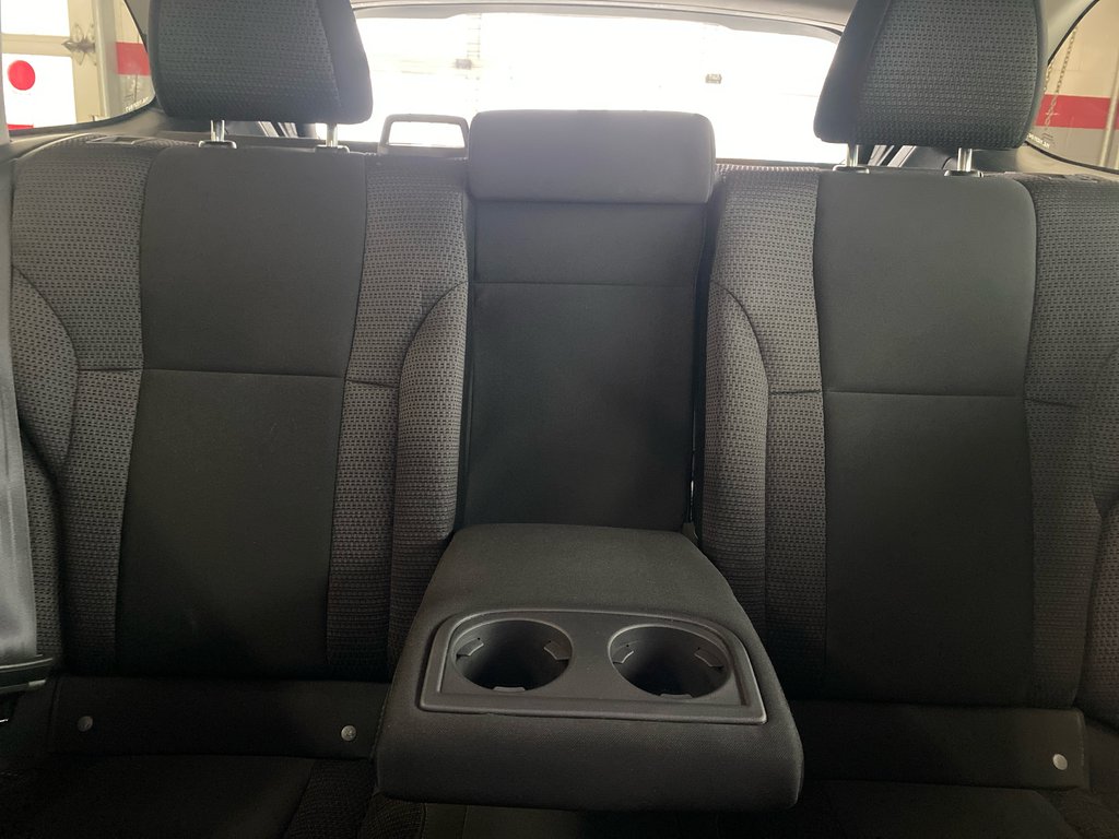 Subaru Outback Convenience 2023 à Cowansville, Québec - 34 - w1024h768px