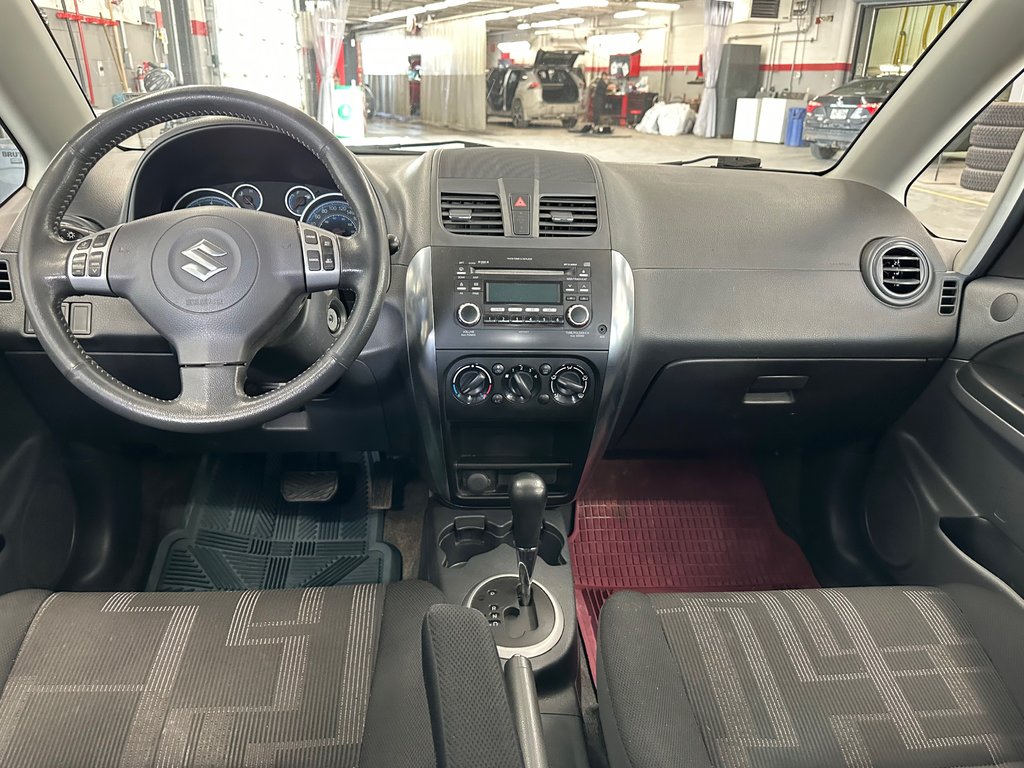 2012 Suzuki SX4 Hatchback JX in Cowansville, Quebec - 19 - w1024h768px