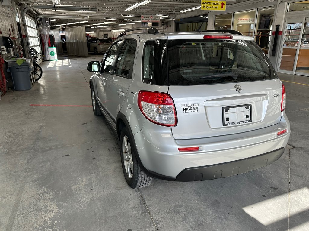 2012 Suzuki SX4 Hatchback JX in Cowansville, Quebec - 9 - w1024h768px