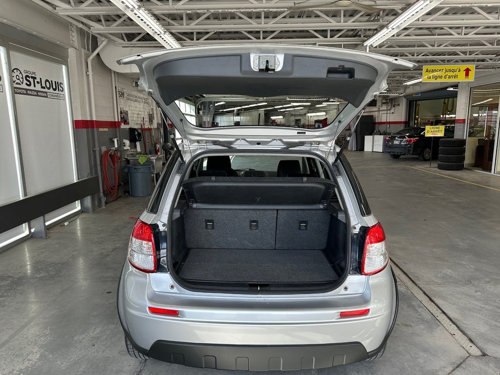 2012 Suzuki SX4 Hatchback JX in Cowansville, Quebec - 7 - w1024h768px