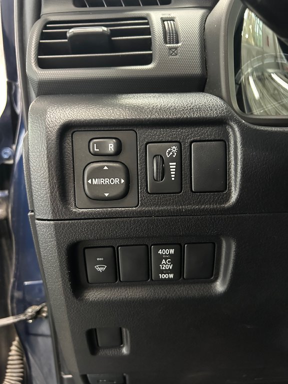 Toyota 4Runner SR5 / TRD OFF ROAD 2016 à Cowansville, Québec - 22 - w1024h768px