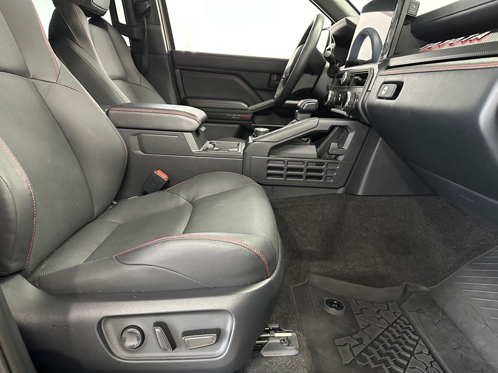 2025 Toyota 4Runner Hybrid TRD PRO in Cowansville, Quebec - 18 - w1024h768px