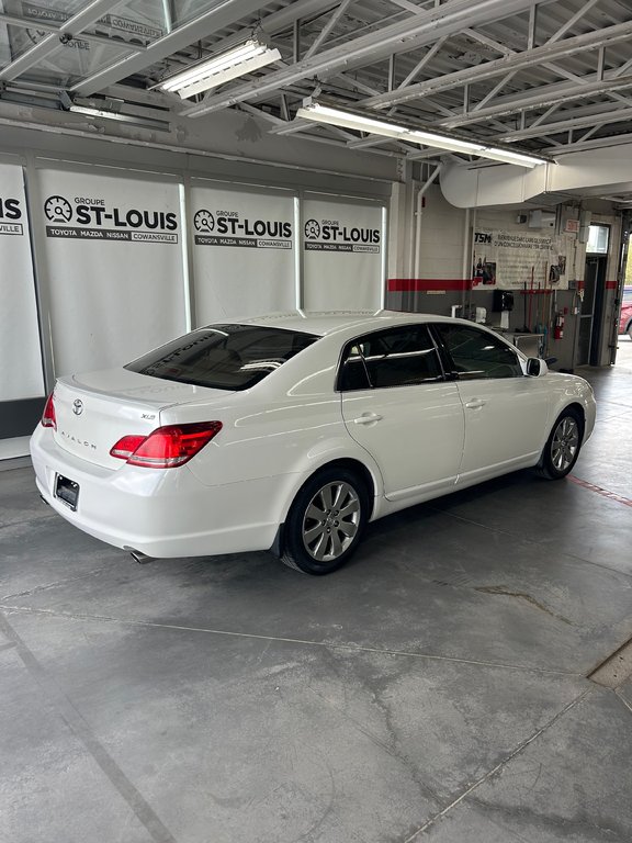 Avalon XLS 2006 à Cowansville, Québec - 6 - w1024h768px