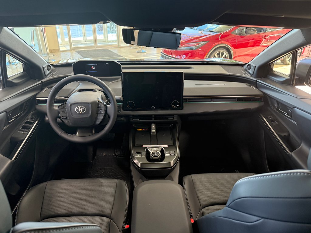 Toyota bZ Limited AWD 2026 à Cowansville, Québec - 18 - w1024h768px