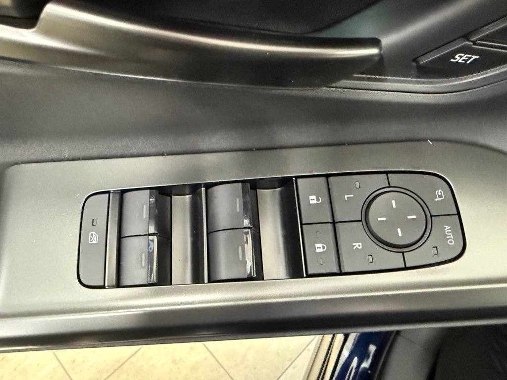 Toyota bZ Limited AWD 2026 à Cowansville, Québec - 21 - w1024h768px