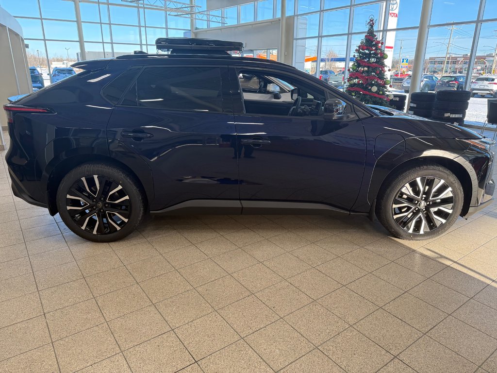 Toyota bZ Limited AWD 2026 à Cowansville, Québec - 6 - w1024h768px