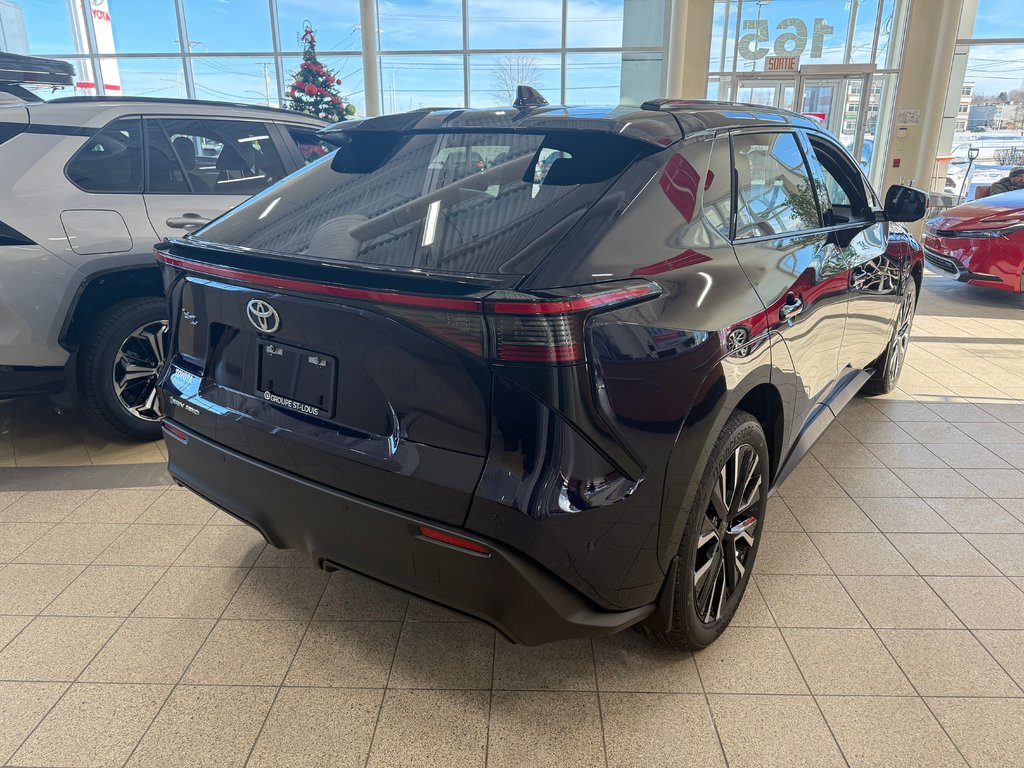 Toyota bZ Limited AWD 2026 à Cowansville, Québec - 7 - w1024h768px