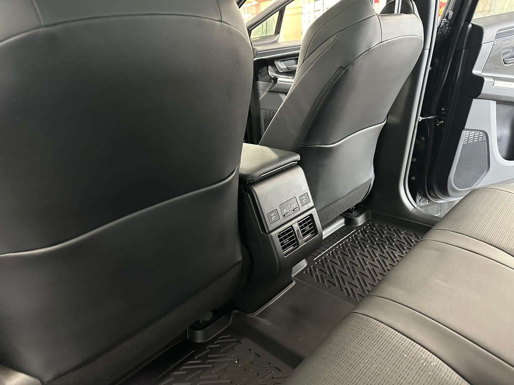 Toyota bZ4X XLE TECHNOLOGIE 2023 à Cowansville, Québec - 17 - w1024h768px