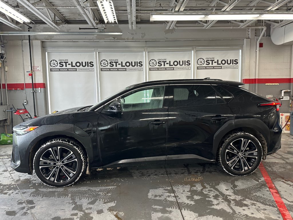 Toyota bZ4X XLE TECHNOLOGIE 2023 à Cowansville, Québec - 3 - w1024h768px