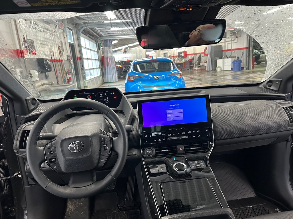 Toyota bZ4X XLE TECHNOLOGIE 2023 à Cowansville, Québec - 15 - w1024h768px