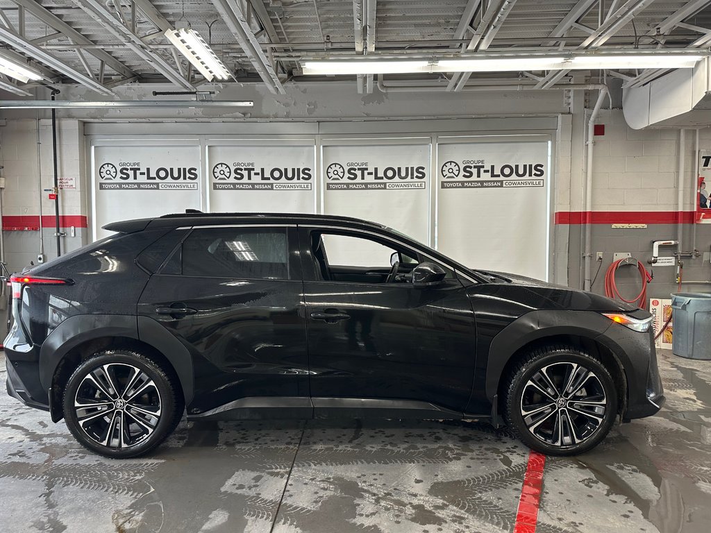 Toyota bZ4X XLE TECHNOLOGIE 2023 à Cowansville, Québec - 5 - w1024h768px
