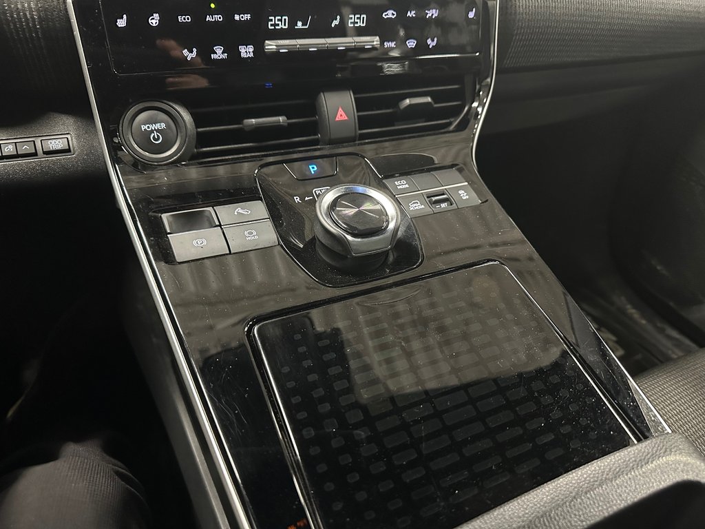 2023 Toyota bZ4X XLE AWD in Cowansville, Quebec - 23 - w1024h768px