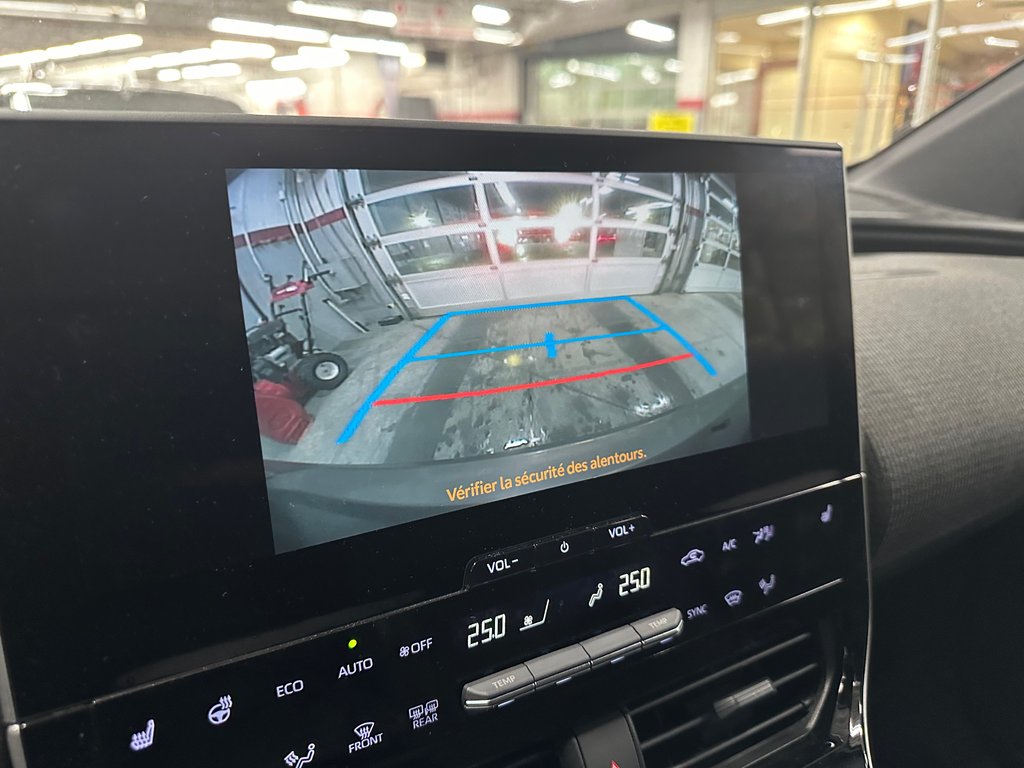 2023 Toyota bZ4X XLE AWD in Cowansville, Quebec - 21 - w1024h768px