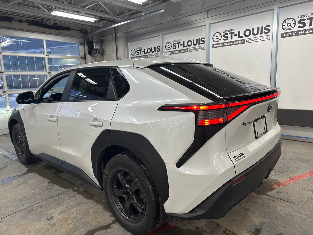 Toyota bZ4X LE 2023 à Cowansville, Québec - 8 - w1024h768px