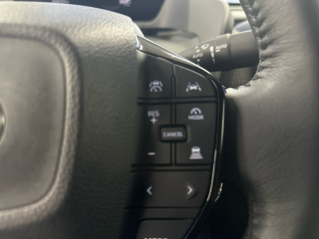 Toyota bZ4X LE 2023 à Cowansville, Québec - 16 - w1024h768px