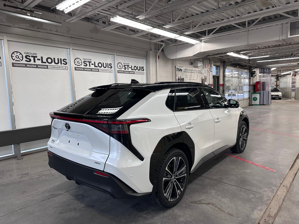 BZ4X XLE TECH AWD 2024 à Cowansville, Québec - 6 - w1024h768px