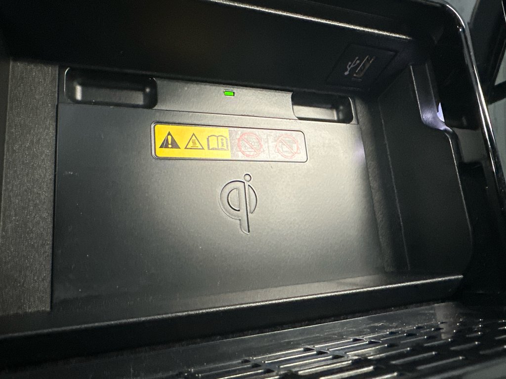 Toyota bZ4X XLE 2024 à Cowansville, Québec - 22 - w1024h768px