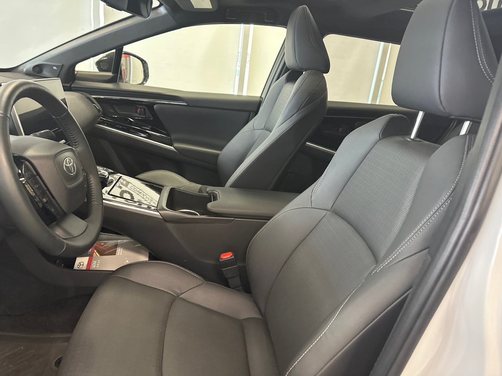 Toyota bZ4X XLE 2024 à Cowansville, Québec - 13 - w1024h768px