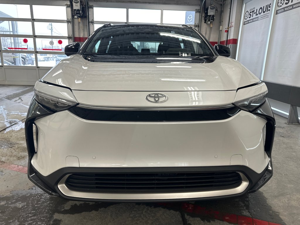 Toyota bZ4X XLE 2024 à Cowansville, Québec - 5 - w1024h768px