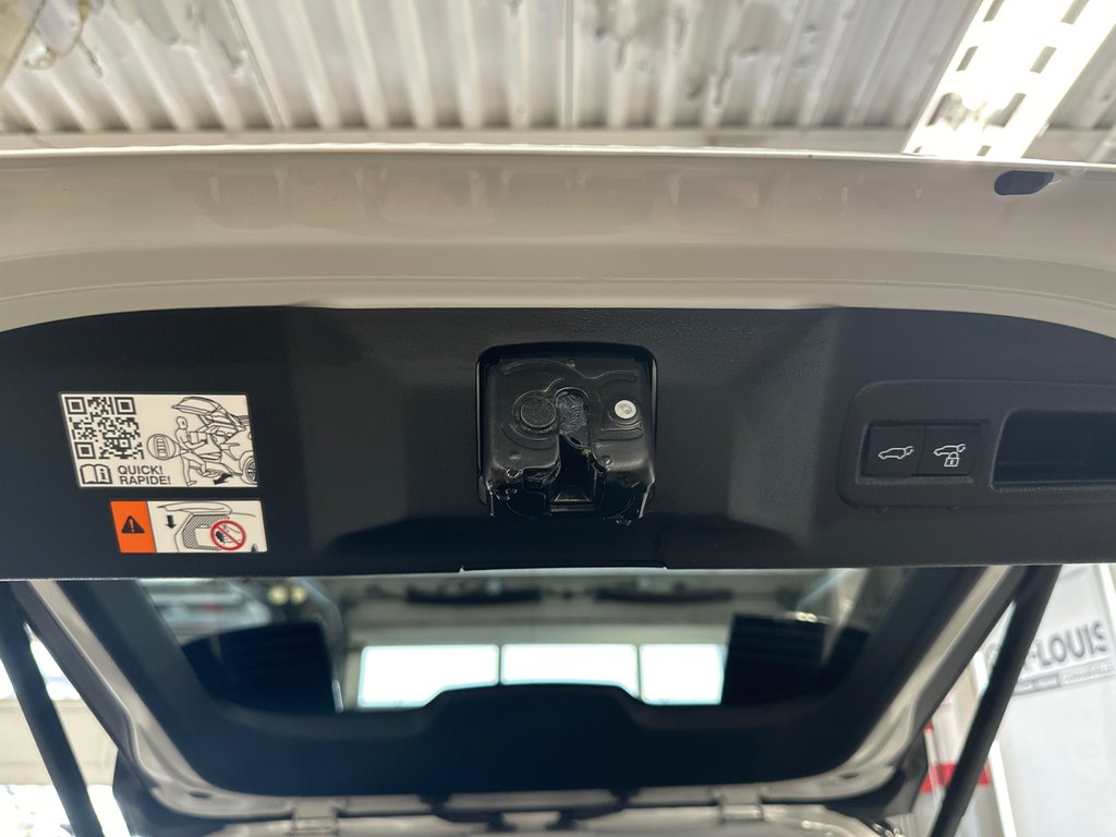 Toyota bZ4X XLE 2024 à Cowansville, Québec - 11 - w1024h768px