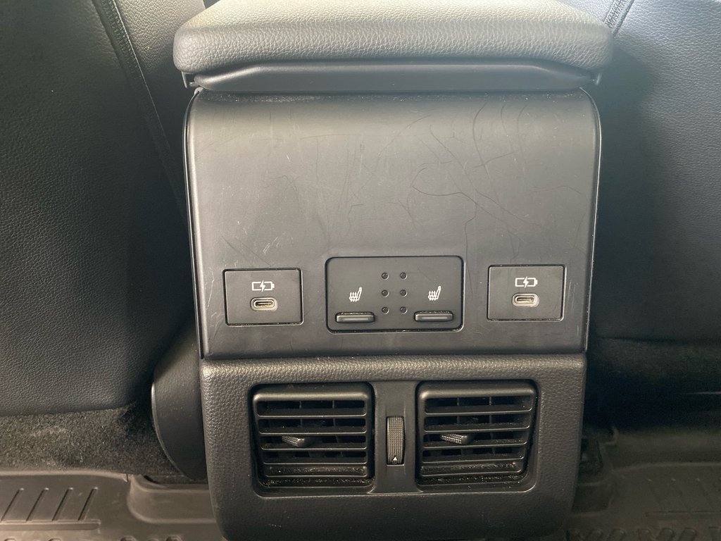 2025 Toyota BZ4X XLE AWD GROUPE TECHNOLOGIE in Cowansville, Quebec - 29 - w1024h768px
