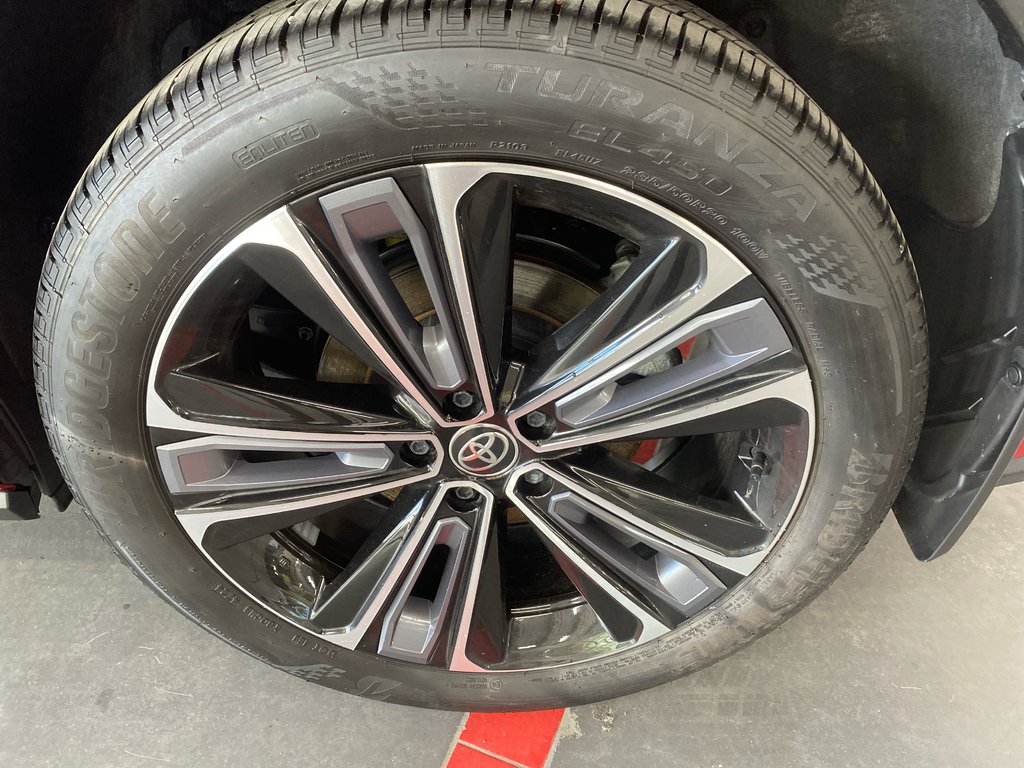 Toyota BZ4X XLE TECH AWD 2025 à Cowansville, Québec - 28 - w1024h768px