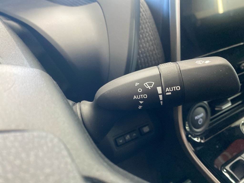 Toyota BZ4X XLE TECH AWD 2025 à Cowansville, Québec - 19 - w1024h768px