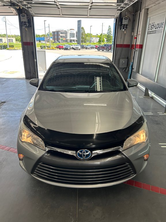 2016 Toyota Camry Hybrid Hybride LE in Cowansville, Quebec - 2 - w1024h768px