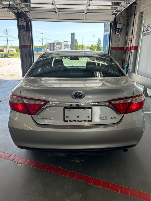 2016 Toyota Camry Hybrid Hybride LE in Cowansville, Quebec - 7 - w1024h768px
