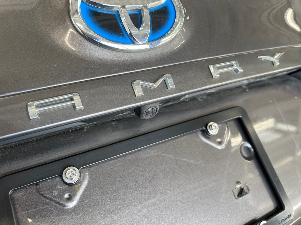 Toyota Camry Hybrid  2018 à Cowansville, Québec - 9 - w1024h768px
