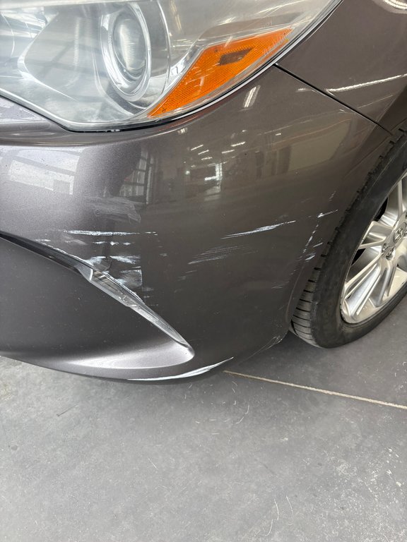 Toyota Camry LE 2015 à Cowansville, Québec - 5 - w1024h768px