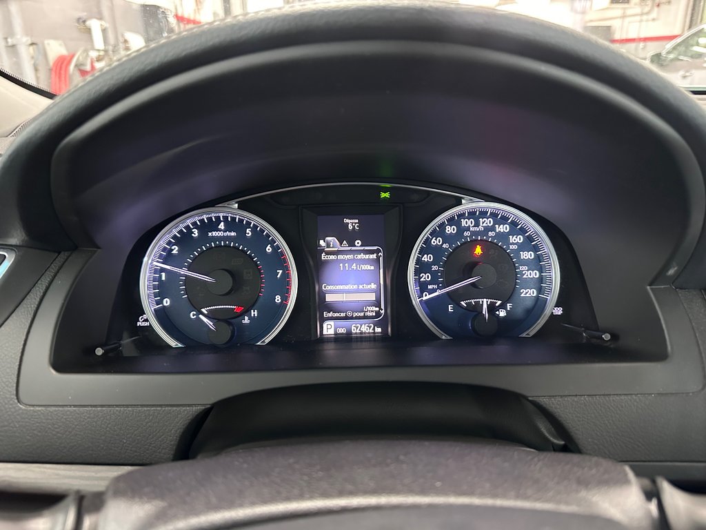 2016 Toyota Camry LE - Caméra de Recul - Sièges Chauffants - Mags in Cowansville, Quebec - 25 - w1024h768px