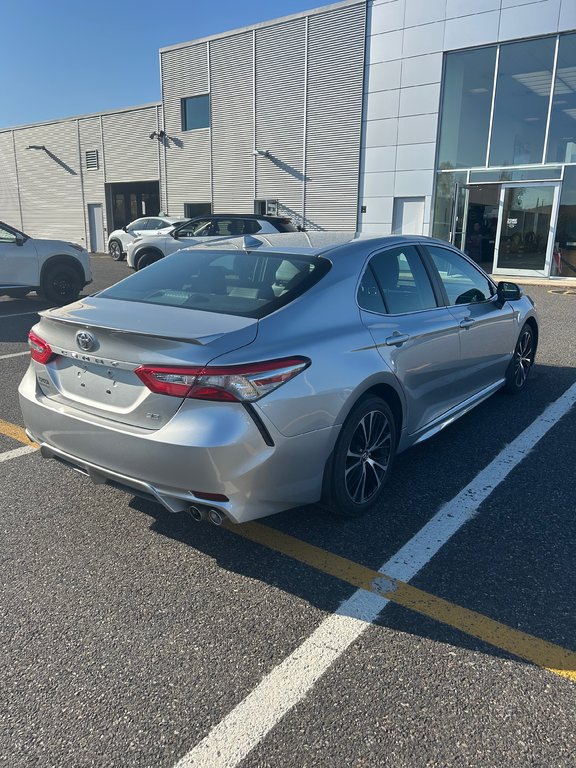 Camry SE Amélioré 2018 à Cowansville, Québec - 3 - w1024h768px