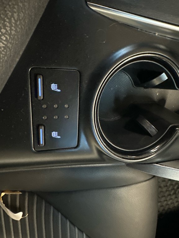 Toyota Camry SE 2018 à Cowansville, Québec - 29 - w1024h768px