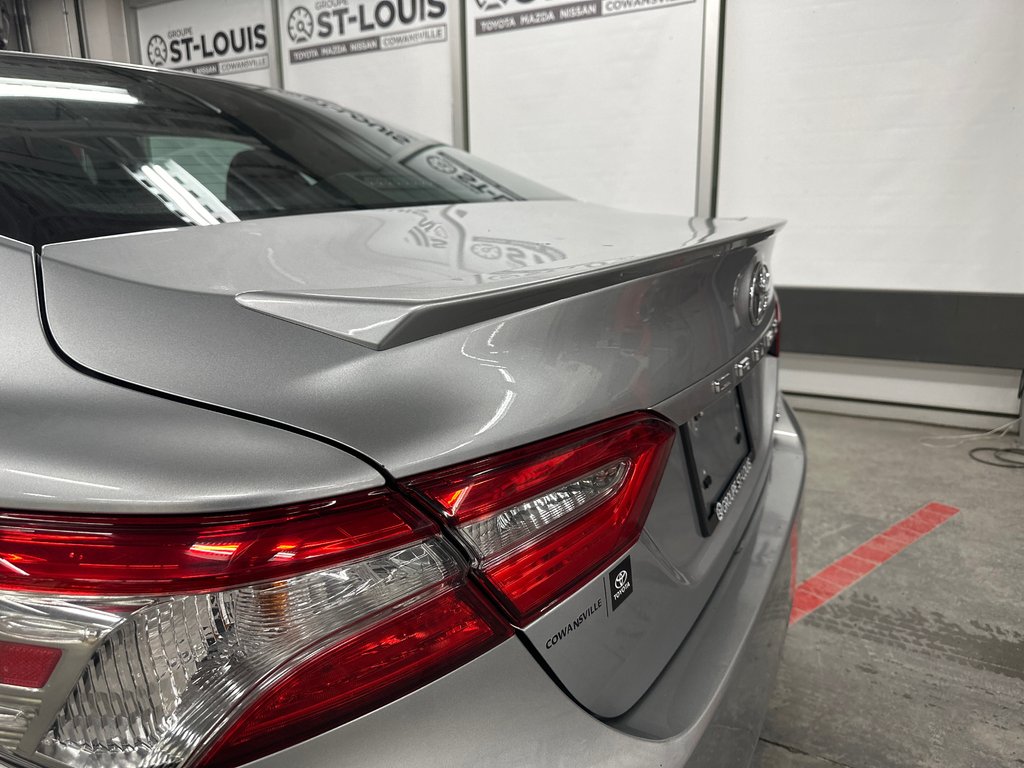 Toyota Camry SE 2018 à Cowansville, Québec - 10 - w1024h768px