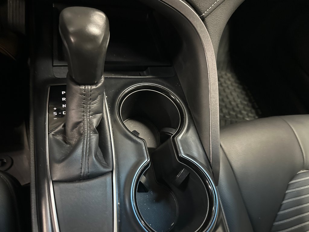 Toyota Camry SE 2018 à Cowansville, Québec - 28 - w1024h768px
