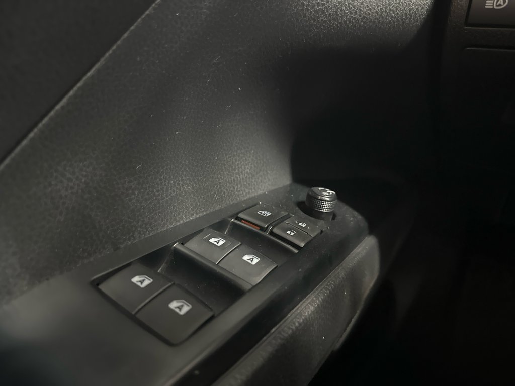 Toyota Camry SE 2018 à Cowansville, Québec - 26 - w1024h768px