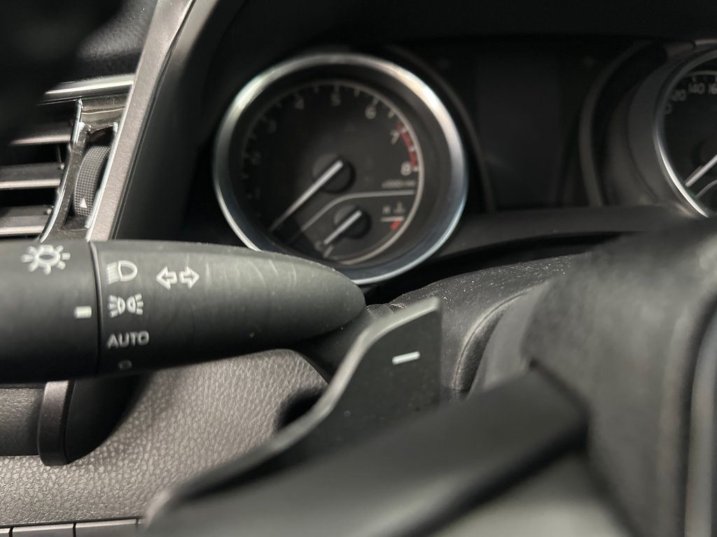 Toyota Camry SE 2018 à Cowansville, Québec - 36 - w1024h768px