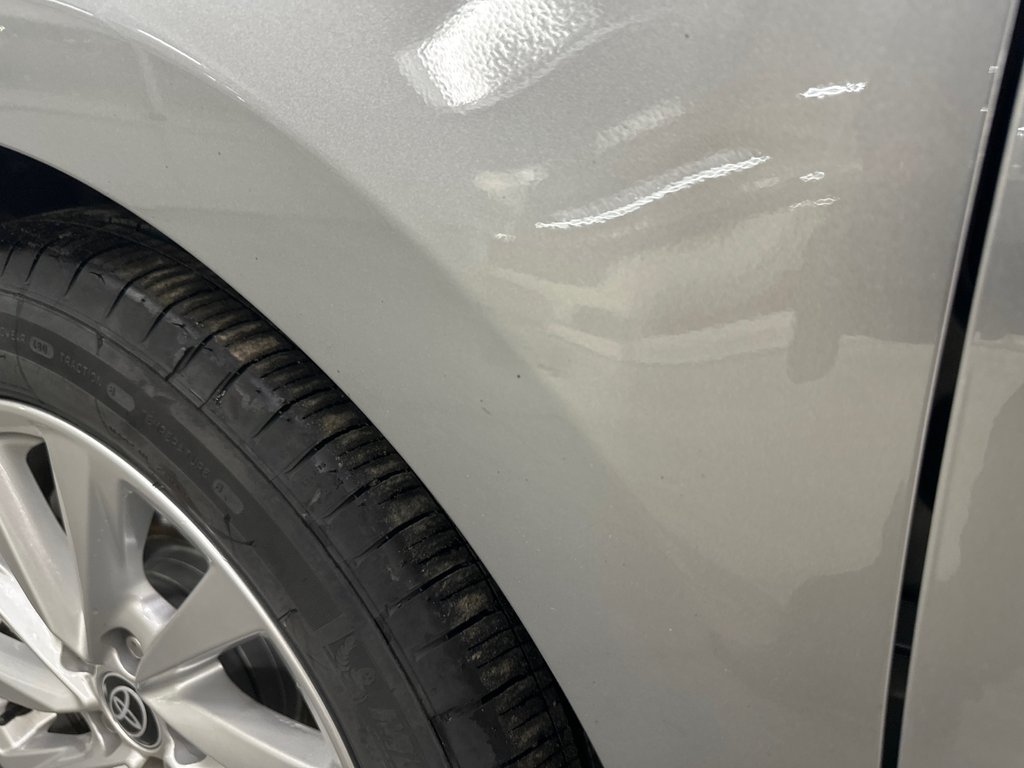 Toyota Camry SE 2018 à Cowansville, Québec - 16 - w1024h768px