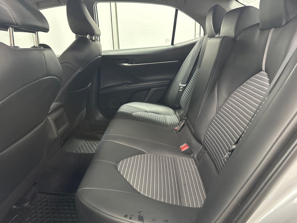 Toyota Camry SE 2018 à Cowansville, Québec - 20 - w1024h768px